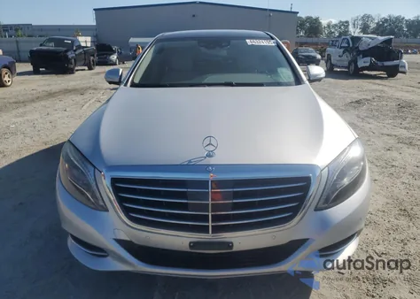 2016 Mercedes-Benz S 550 4Matic z USA, uszkodzony, nr VIN WDDUG8FB3GA210087